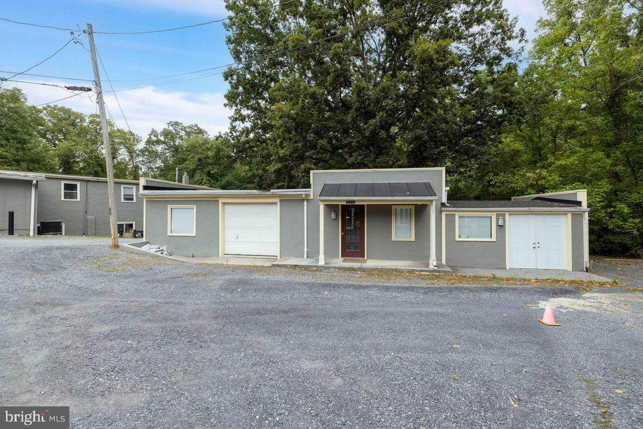5251 John Marshall Highway - Photo 1