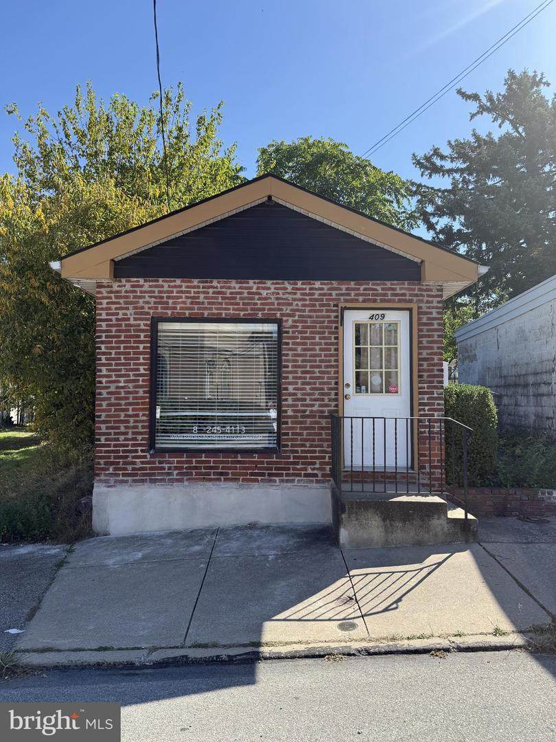409 Green Street - Photo 1
