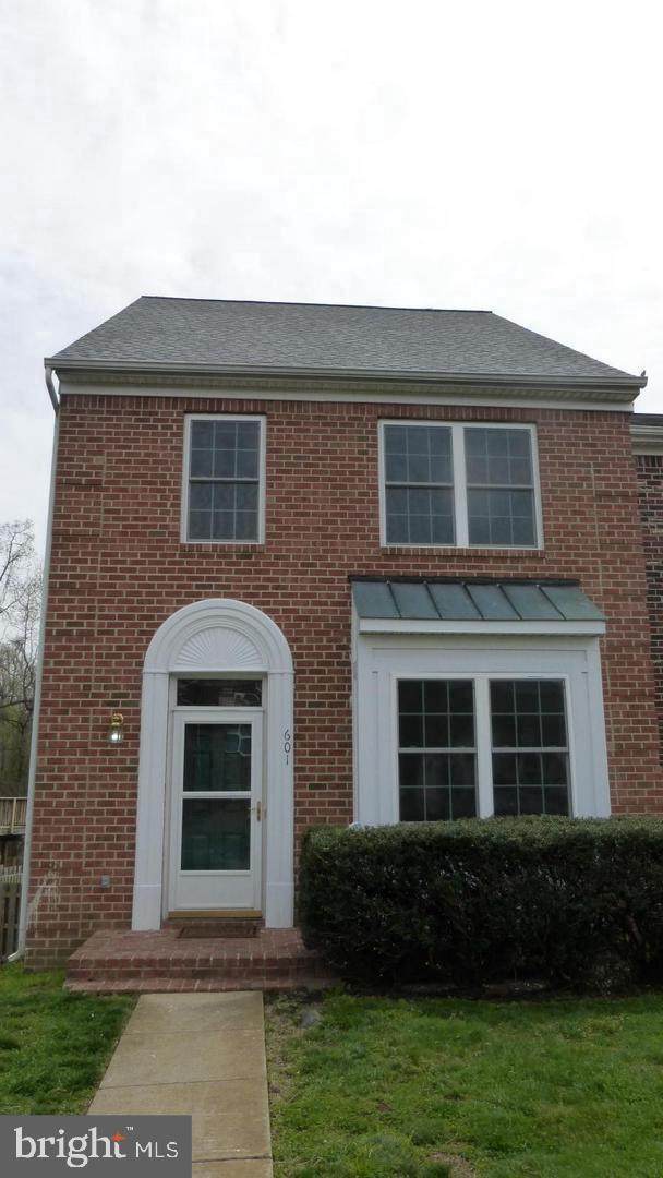 601 Stafford Glen Court - Photo 1
