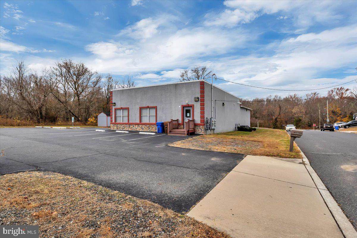 410 Guest Avenue - Photo 1