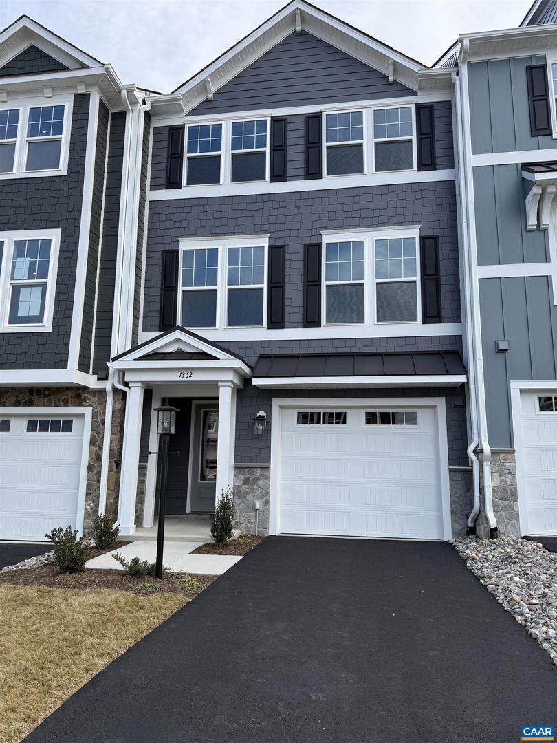 1362 Laconia Ln - Photo 1