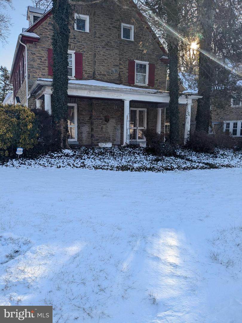 7009 Lincoln Drive - Photo 1