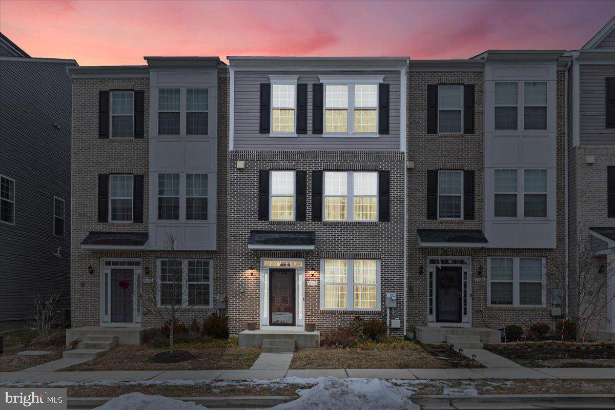 9024 Elk Avenue - Photo 1