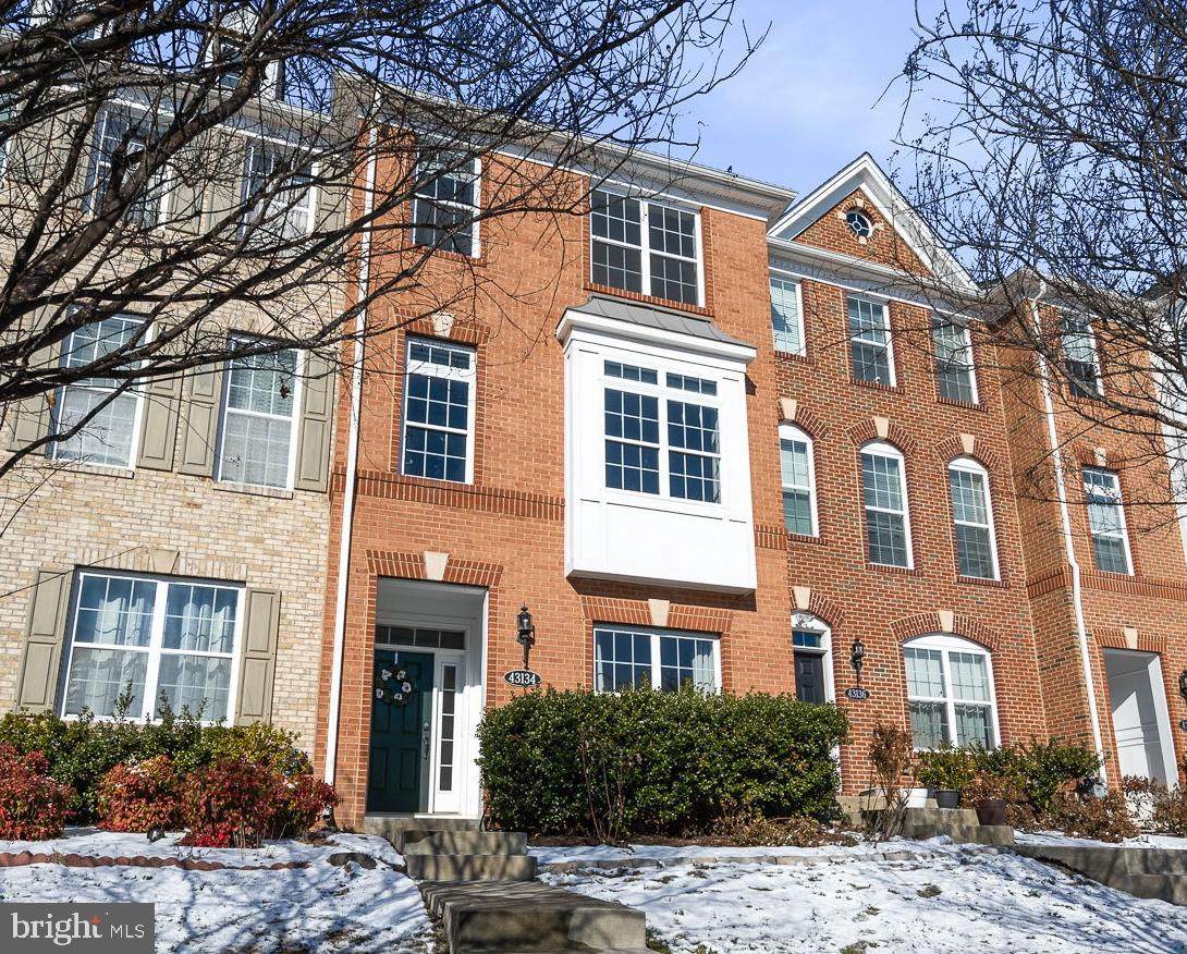 43134 Whelplehill Terrace - Photo 1