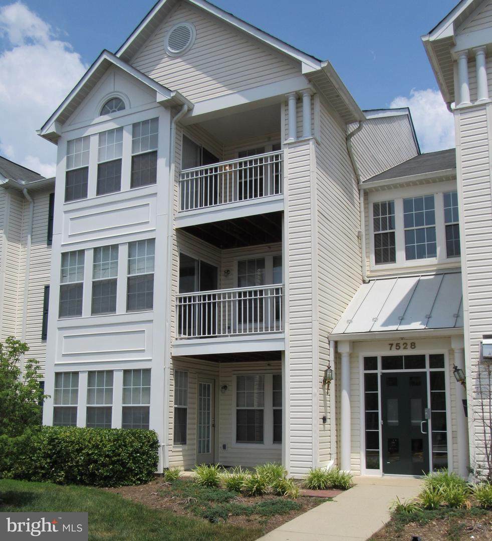 7528 Coxton Court - Photo 1