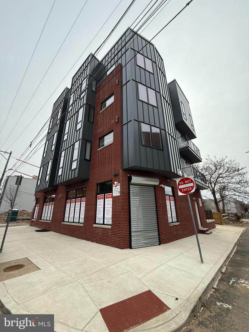 914-18 Susquehanna Avenue - Photo 1