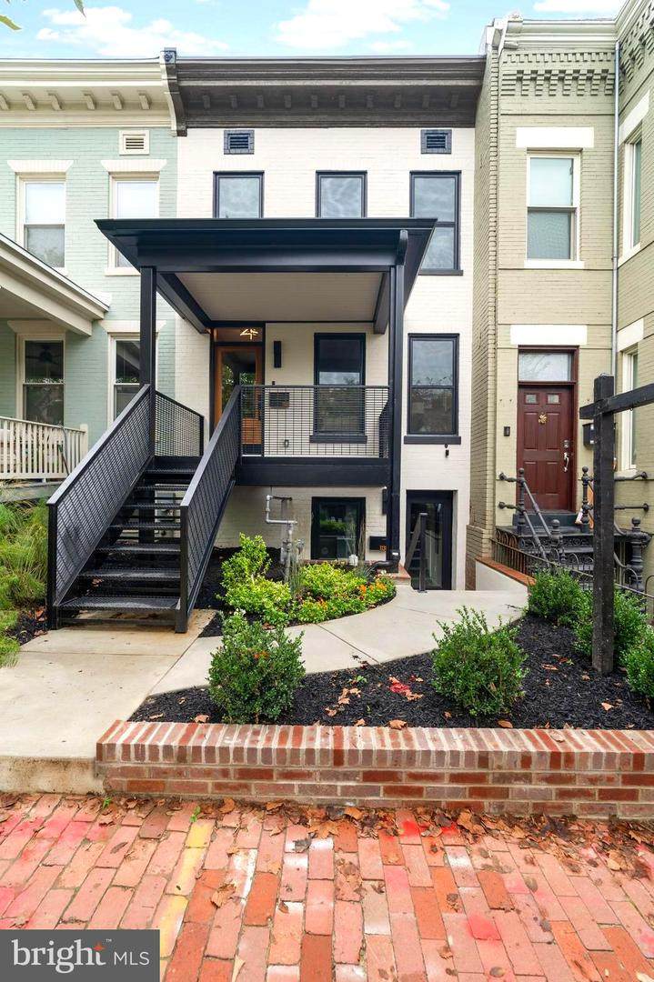 1131 4TH Street - Photo 1