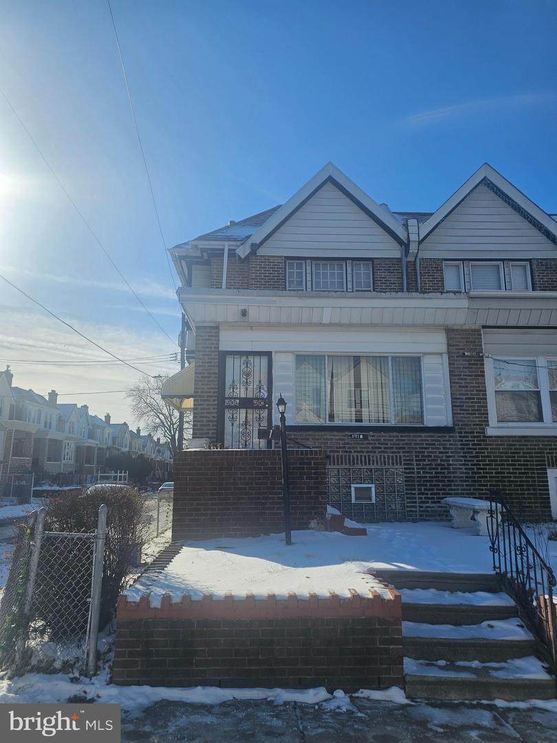 1718 67TH Avenue - Photo 1