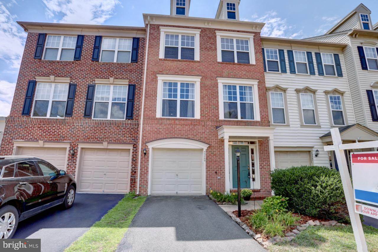 43269 Sunderleigh Square - Photo 1