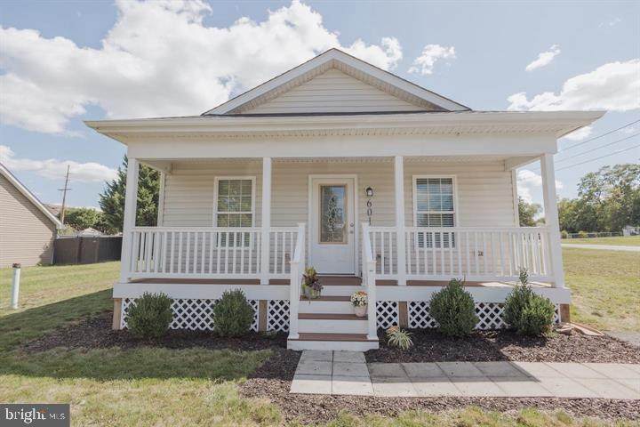 601 Northwestern Avenue - Photo 1