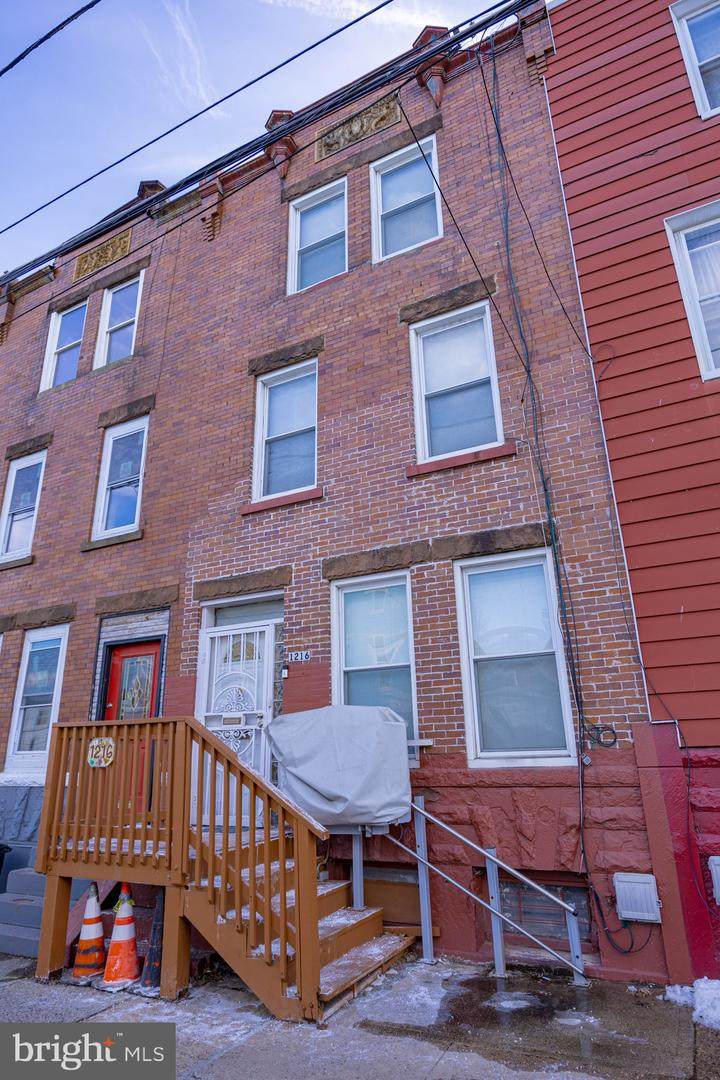 1216 Somerset Street - Photo 1