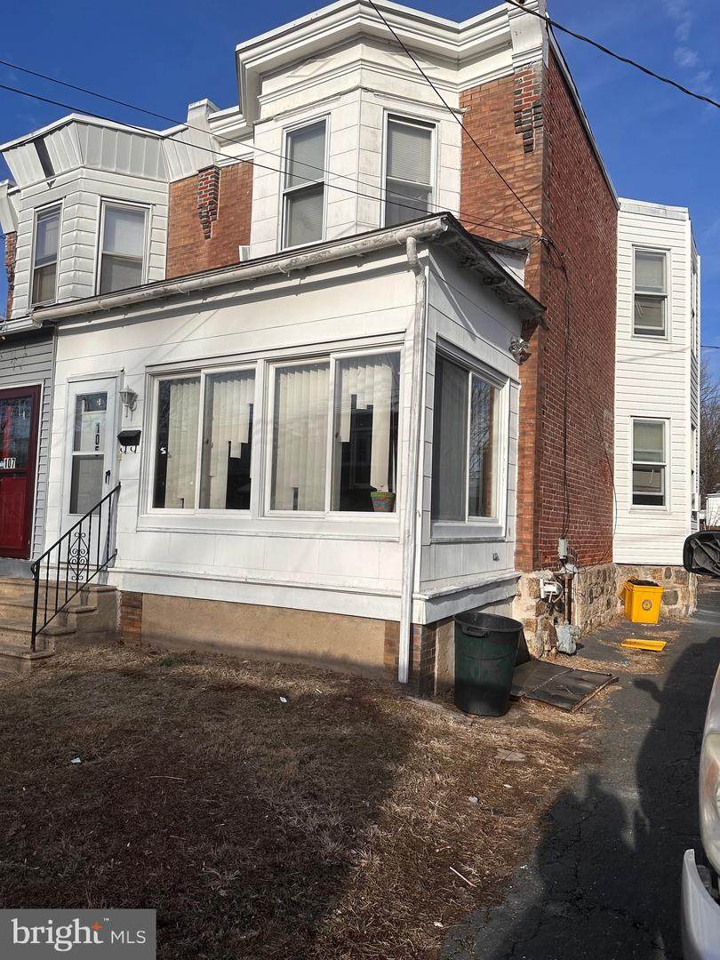 105 Jackson Avenue - Photo 1