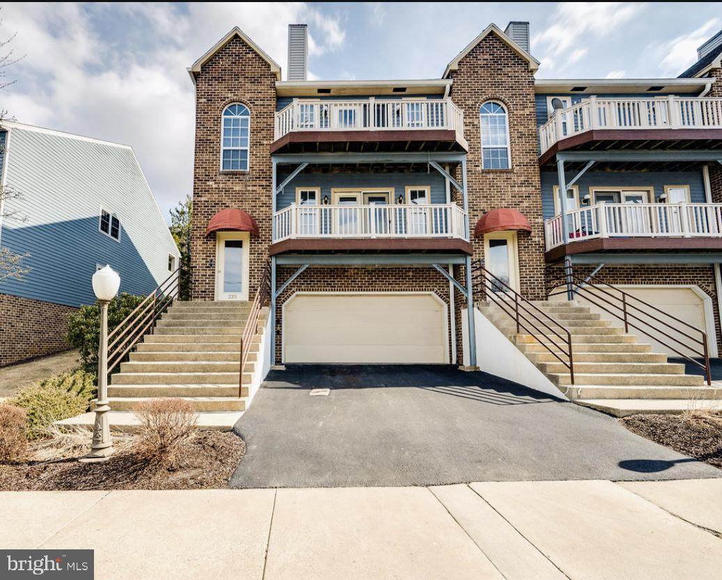 225-A 14TH Street - Photo 1