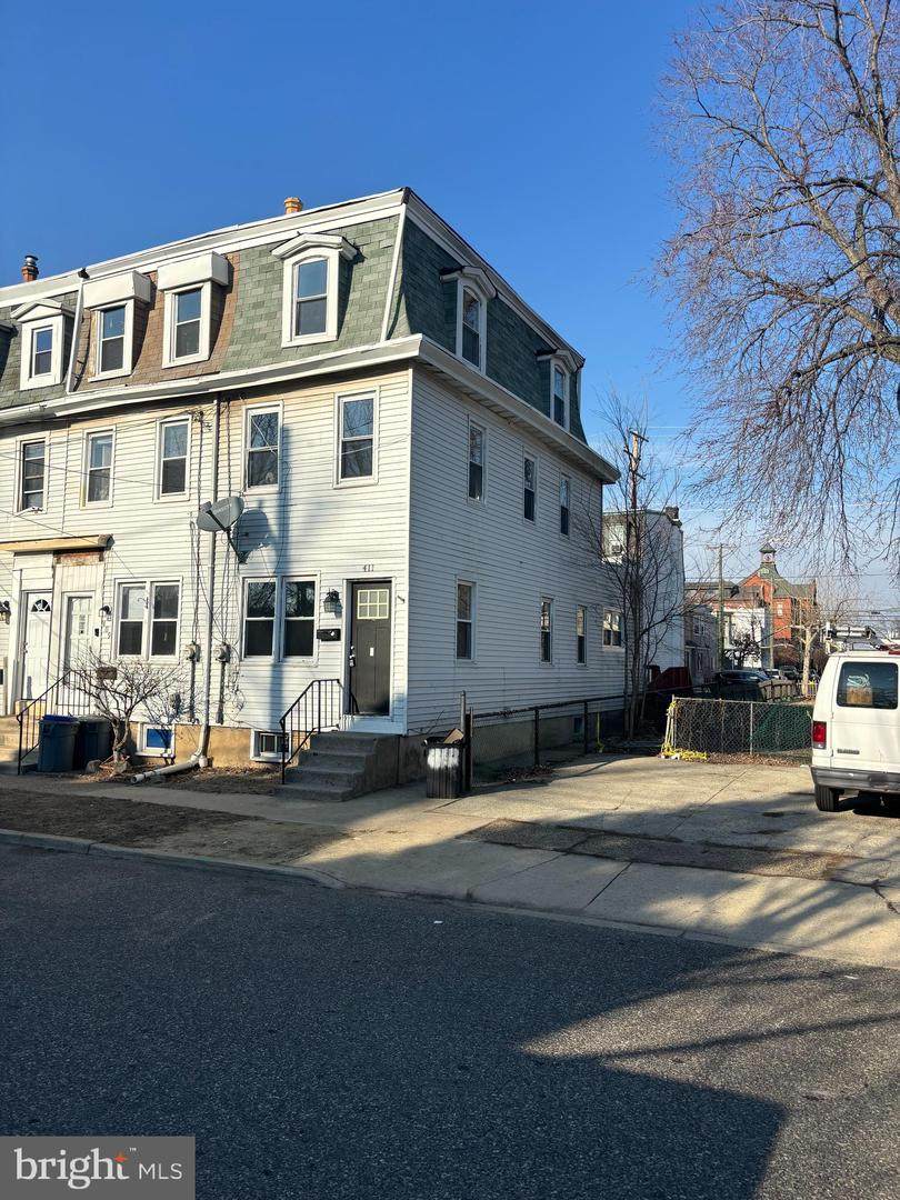 411 Powell Street - Photo 1