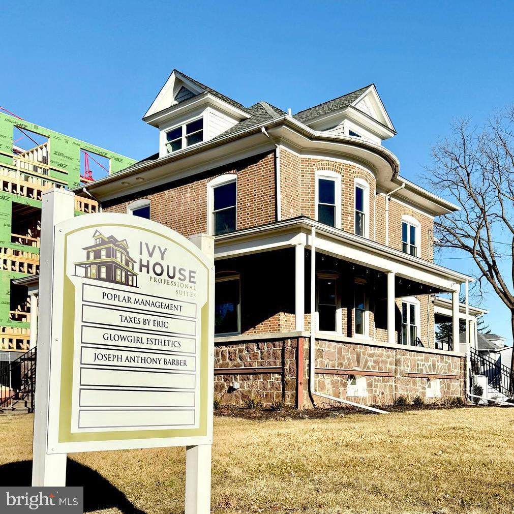 600 Main Street - Photo 1