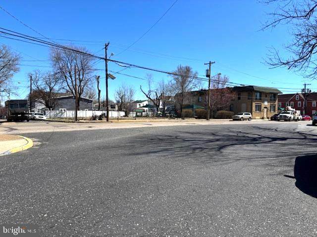 818 27TH Street - Photo 1