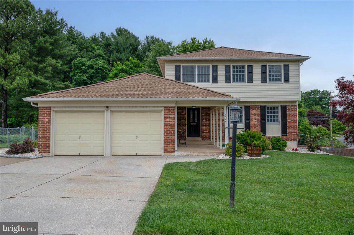 302 Stamford Drive - Photo 1