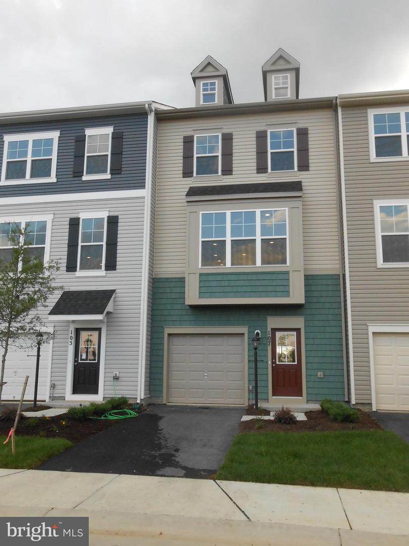 107 Fading Star Court - Photo 1