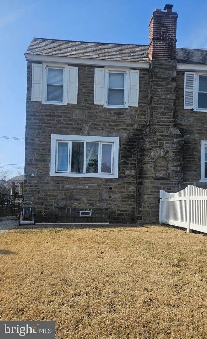 6504 Oxford Avenue - Photo 1