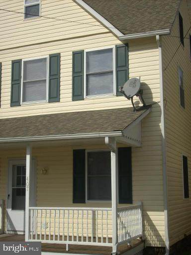 407 Elm Street - Photo 1