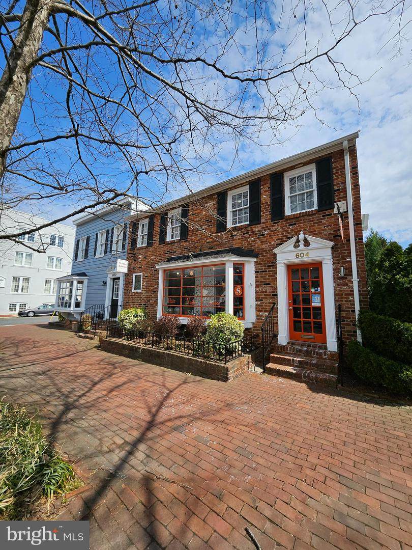 604 S. Washington Street - Photo 1