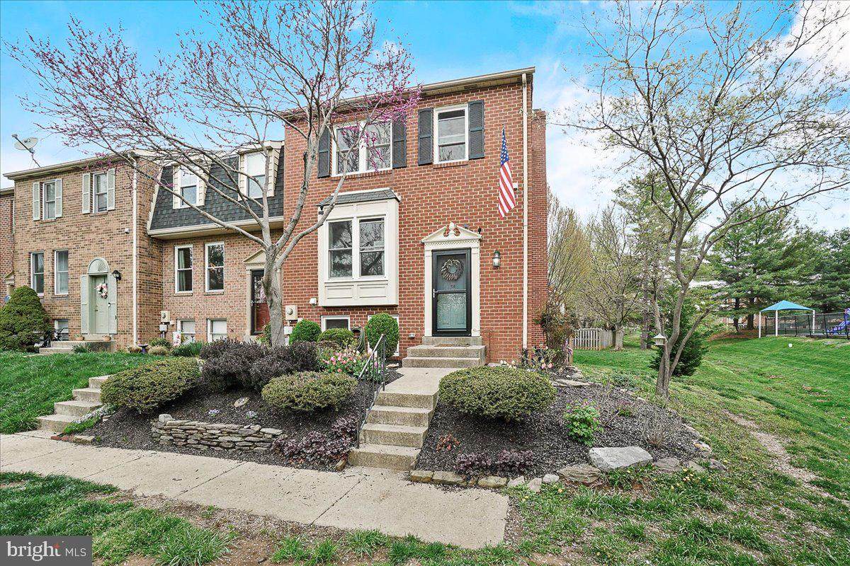 114 Abbot Court - Photo 1