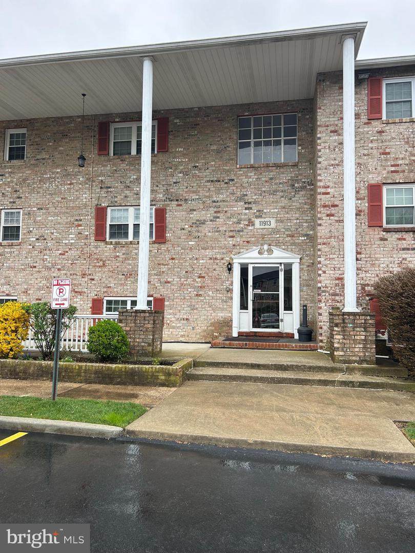 11913-J Tarragon Road - Photo 1