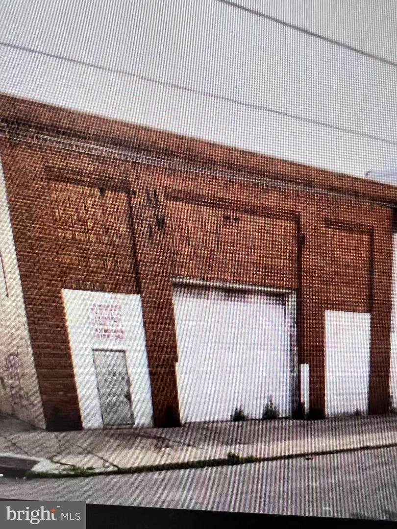 310 Moore St - Photo 1