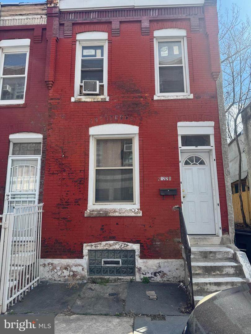 1220 Rush Street - Photo 1
