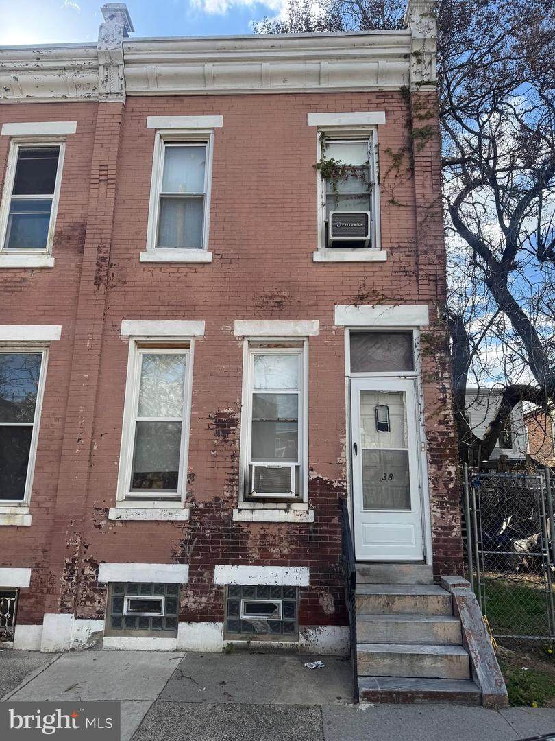 2838 Darien Street - Photo 1