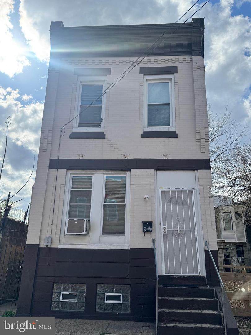 3040 10TH Street - Photo 1