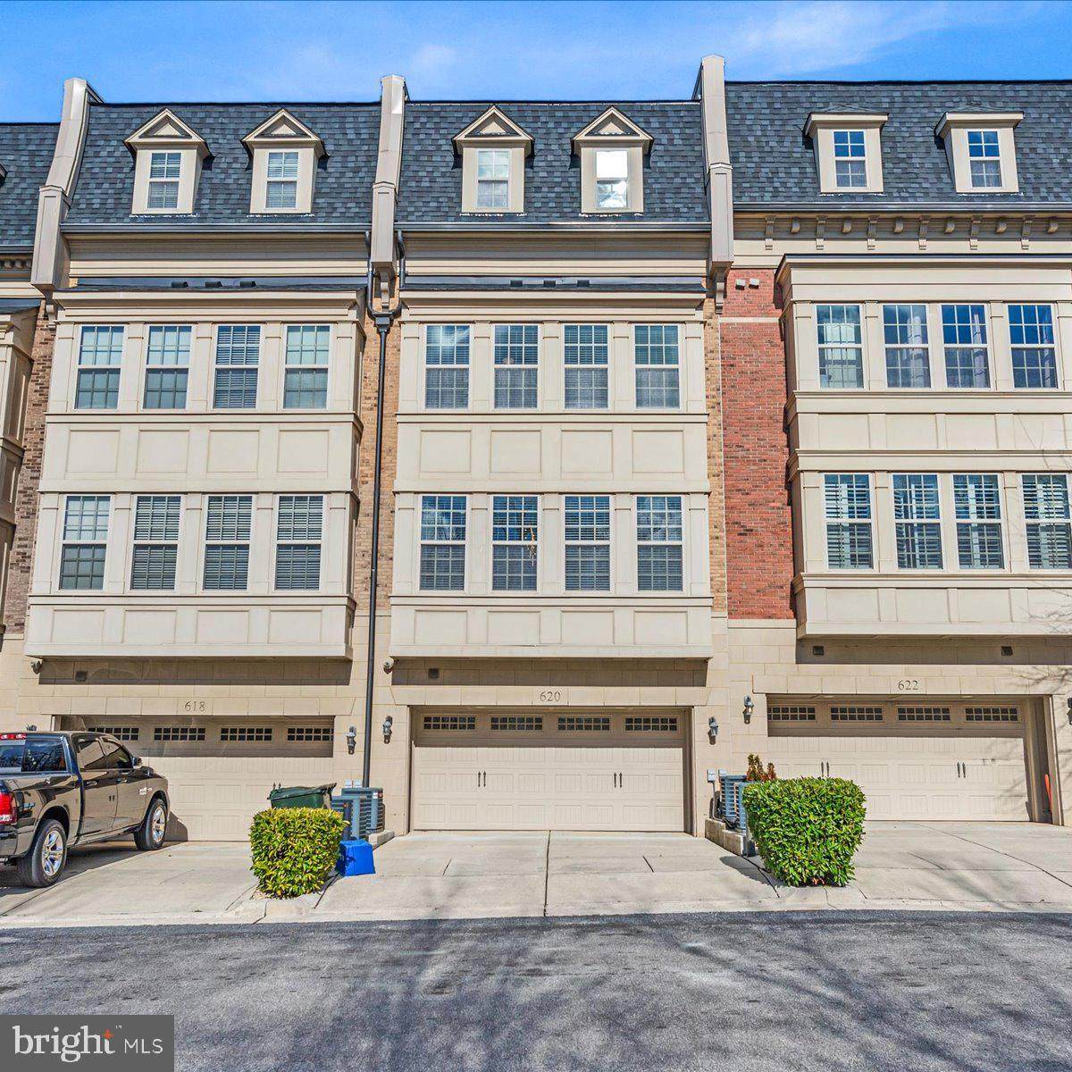 620 Overlook Park Drive - Photo 1