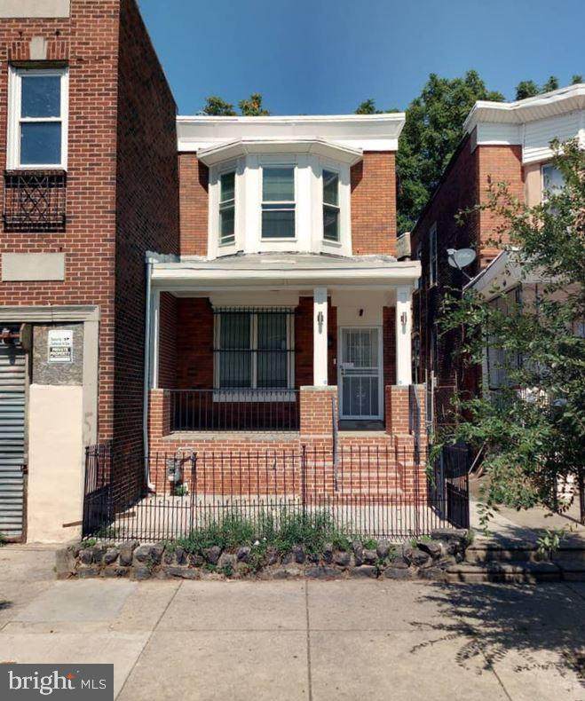 5433 Chester Avenue - Photo 1