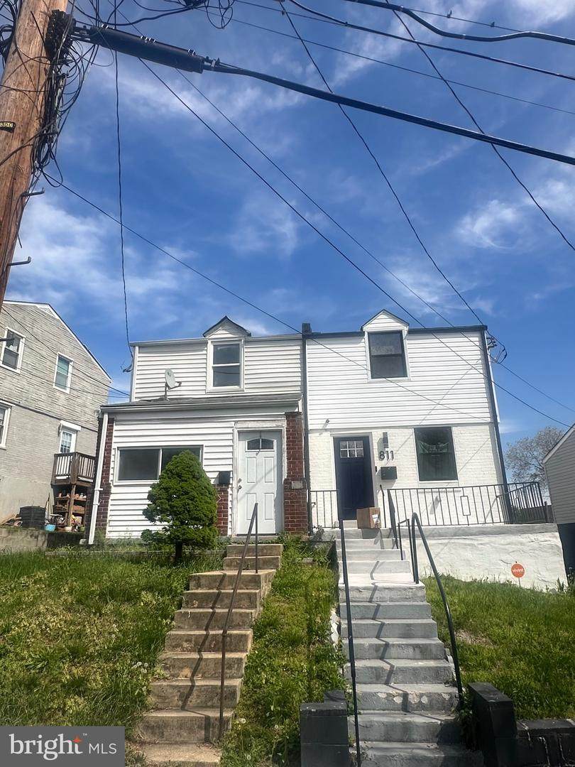 813 51ST Street - Photo 1