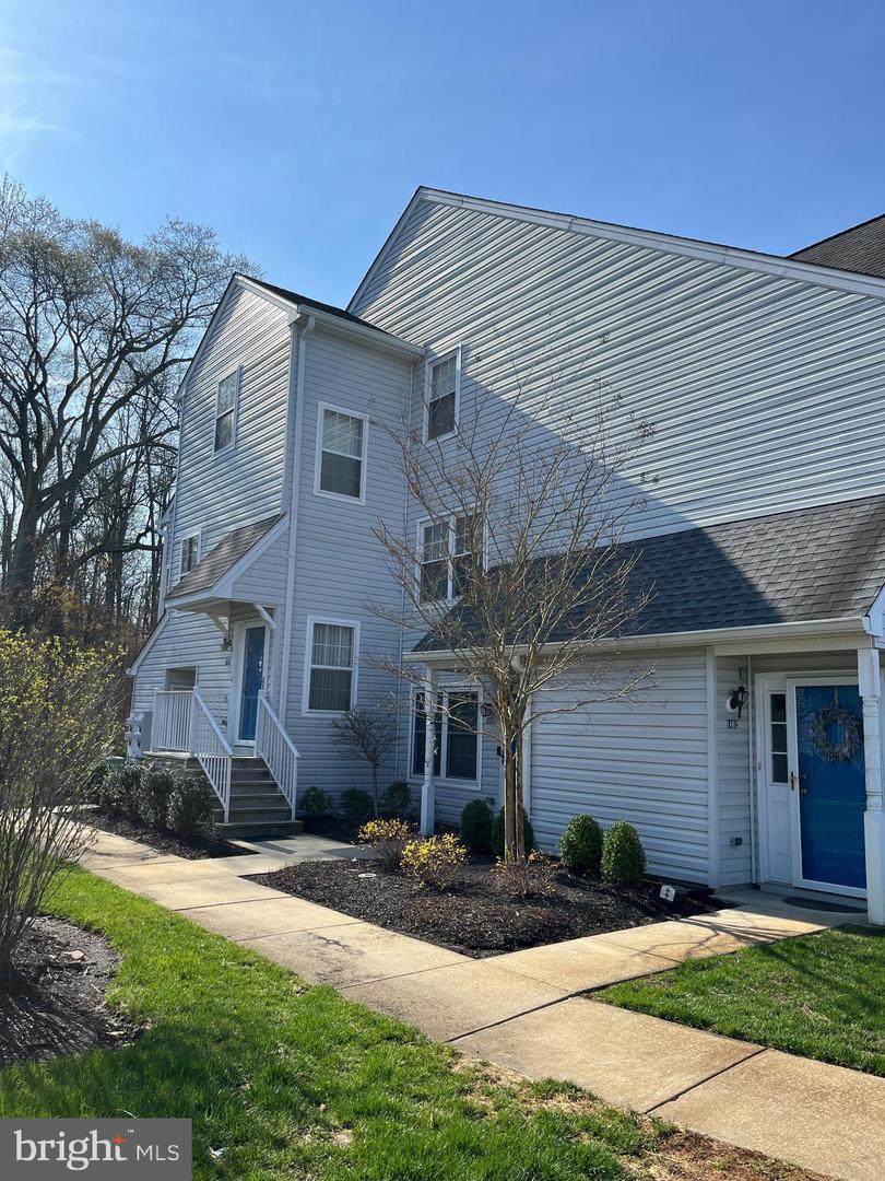 1404 Squirrel Road - Photo 1