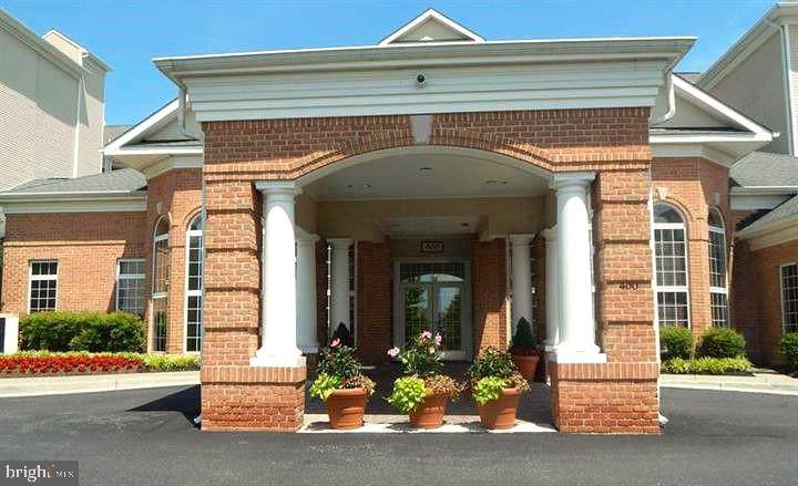 400 Symphony Circle - Photo 1