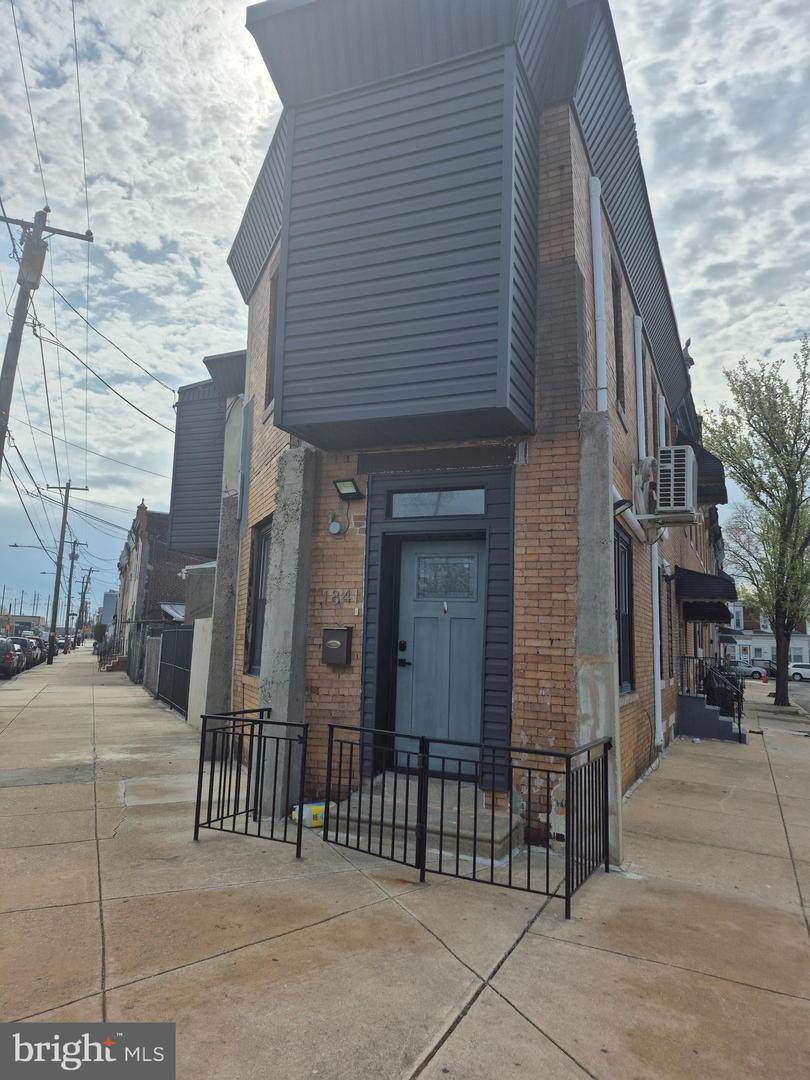 1841 Pacific Street - Photo 1