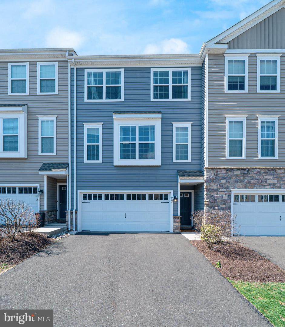 1008 Chapman Circle - Photo 1