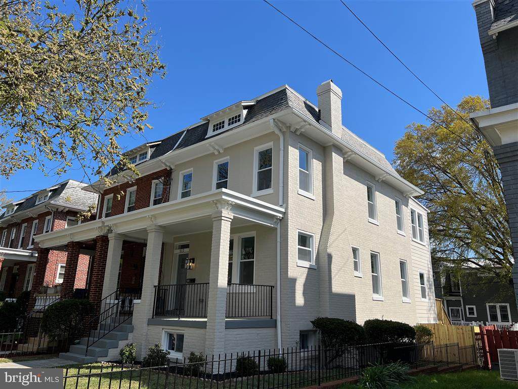 512 Peabody Street - Photo 1