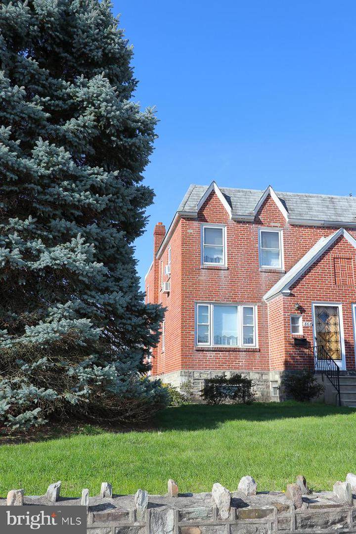 868 Medway Road - Photo 1