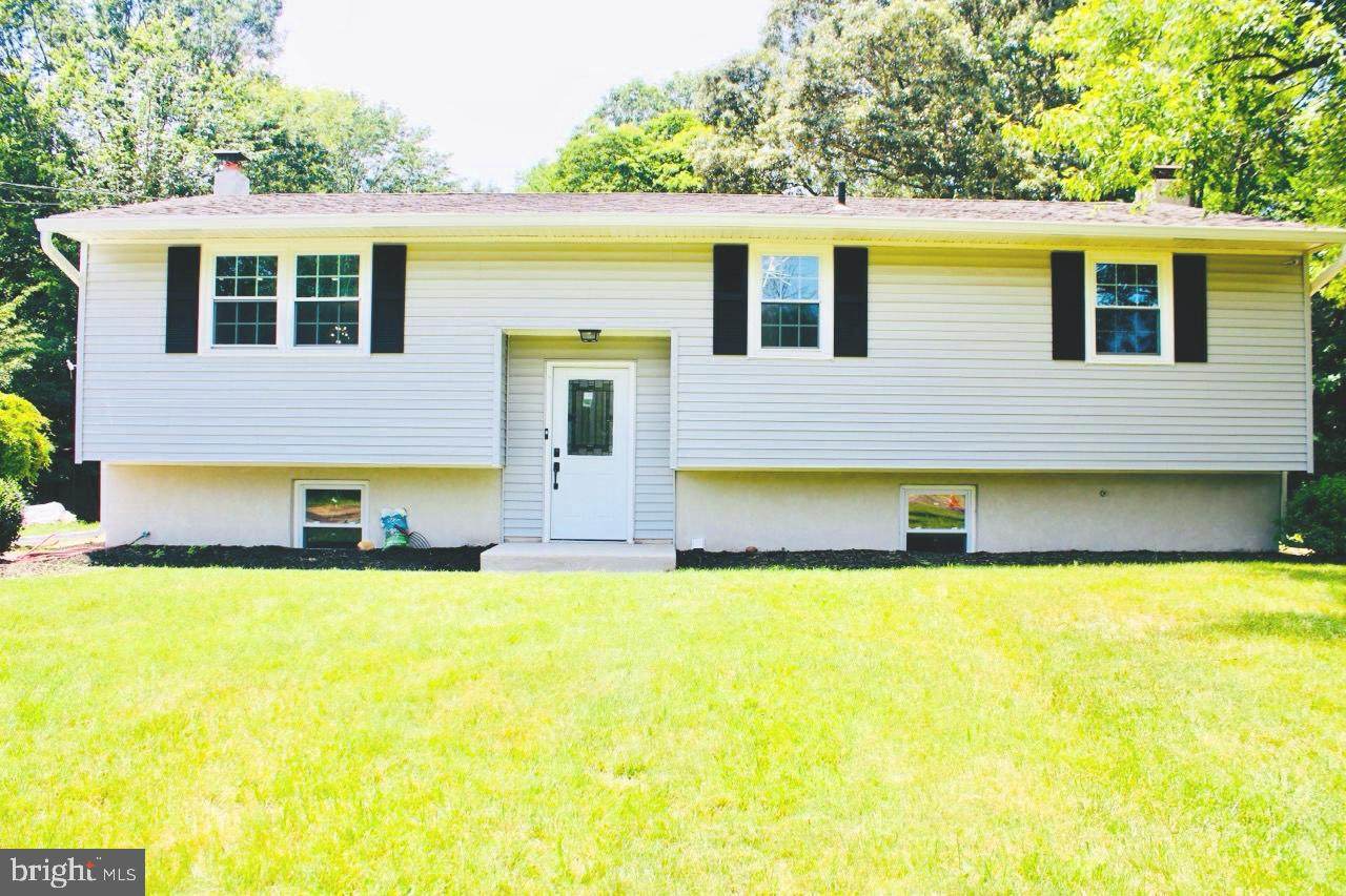 1701 Filbert Street - Photo 1