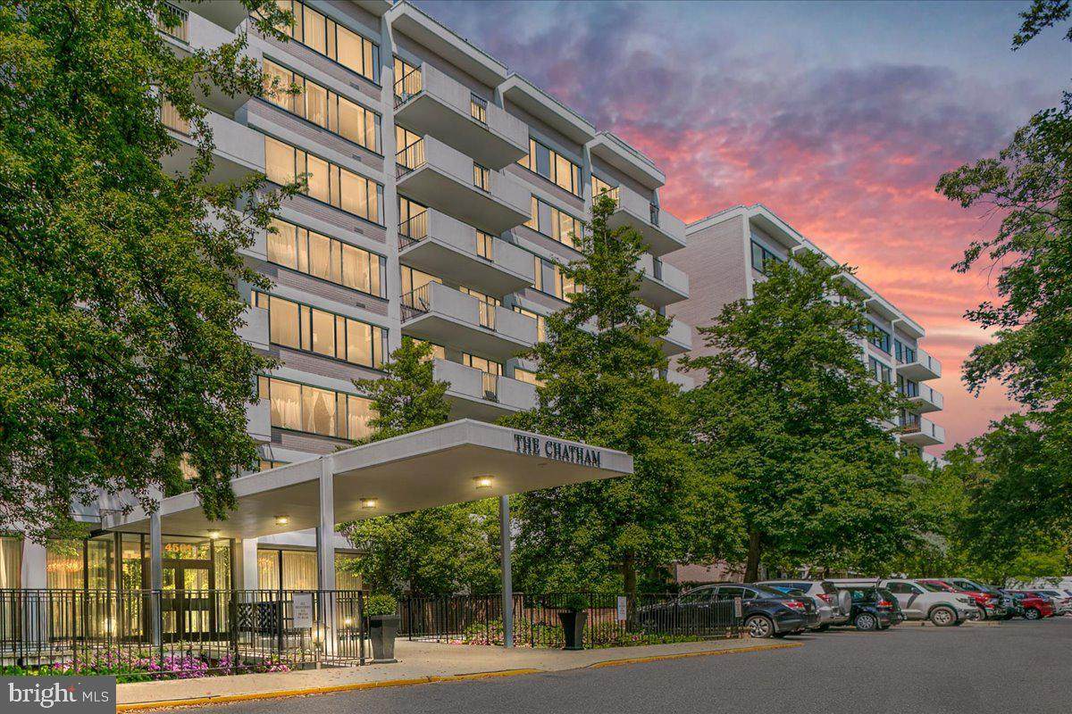 4501 Arlington Boulevard - Photo 1