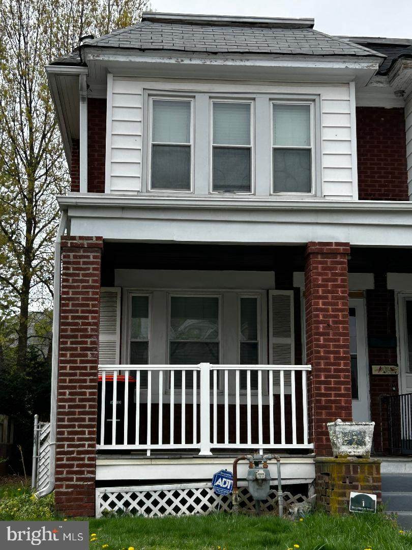 1 Mowry Street - Photo 1