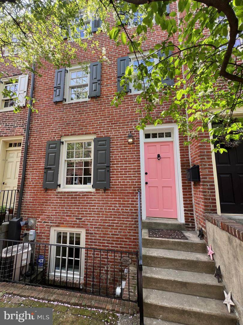 224 Monroe Street - Photo 1