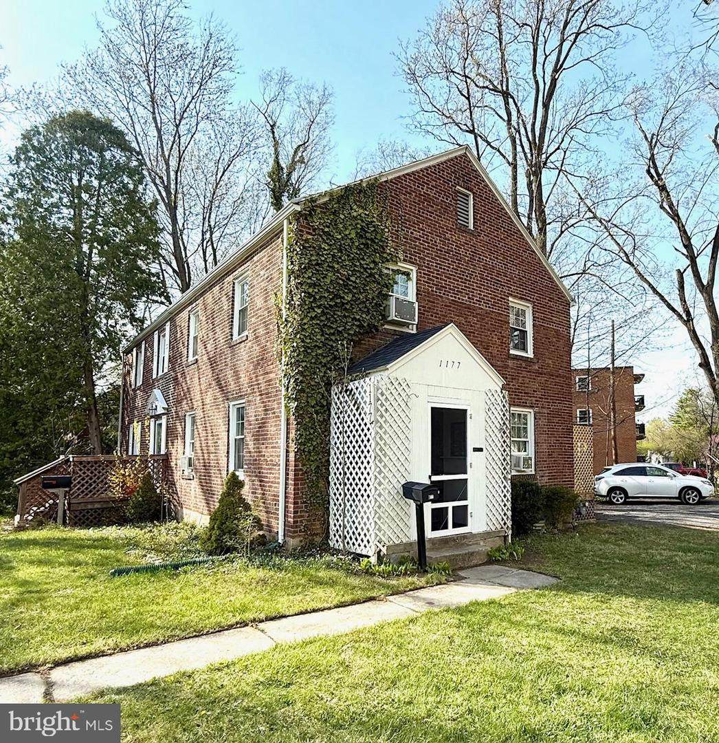 1177 Atherton Street - Photo 1