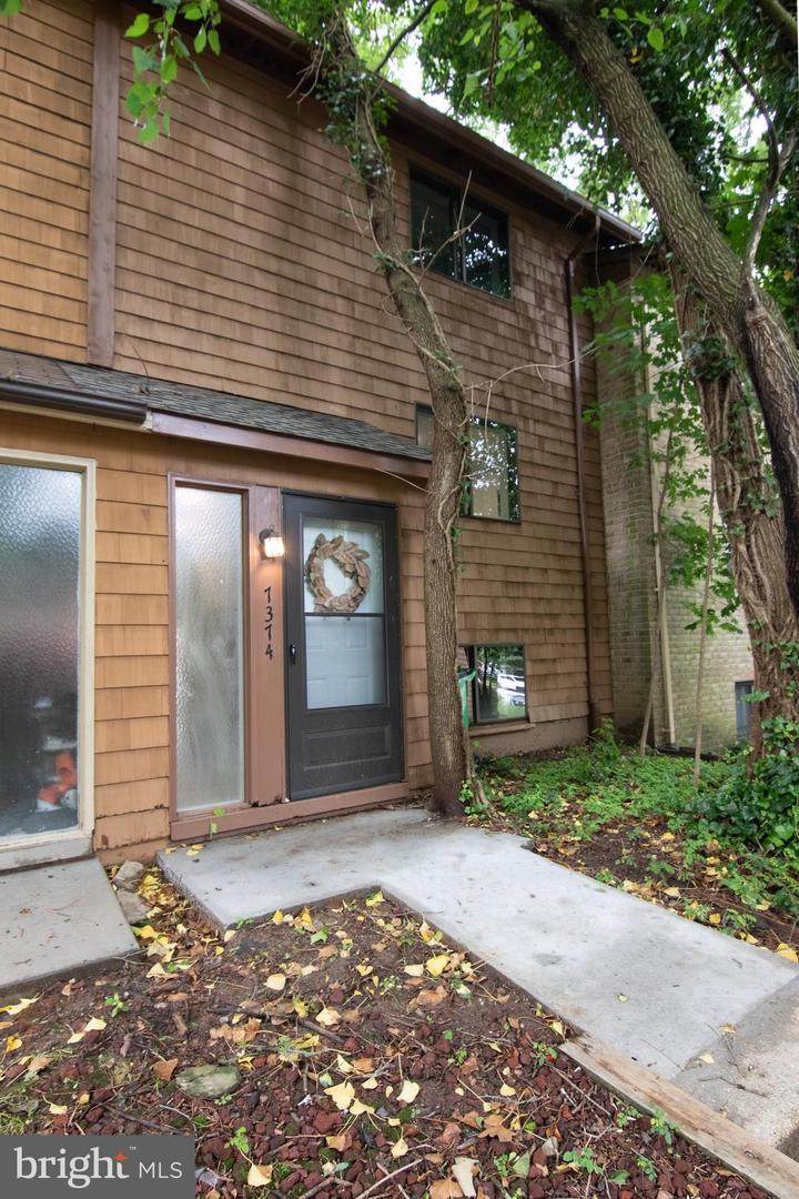 7374 Hickory Log Circle - Photo 1