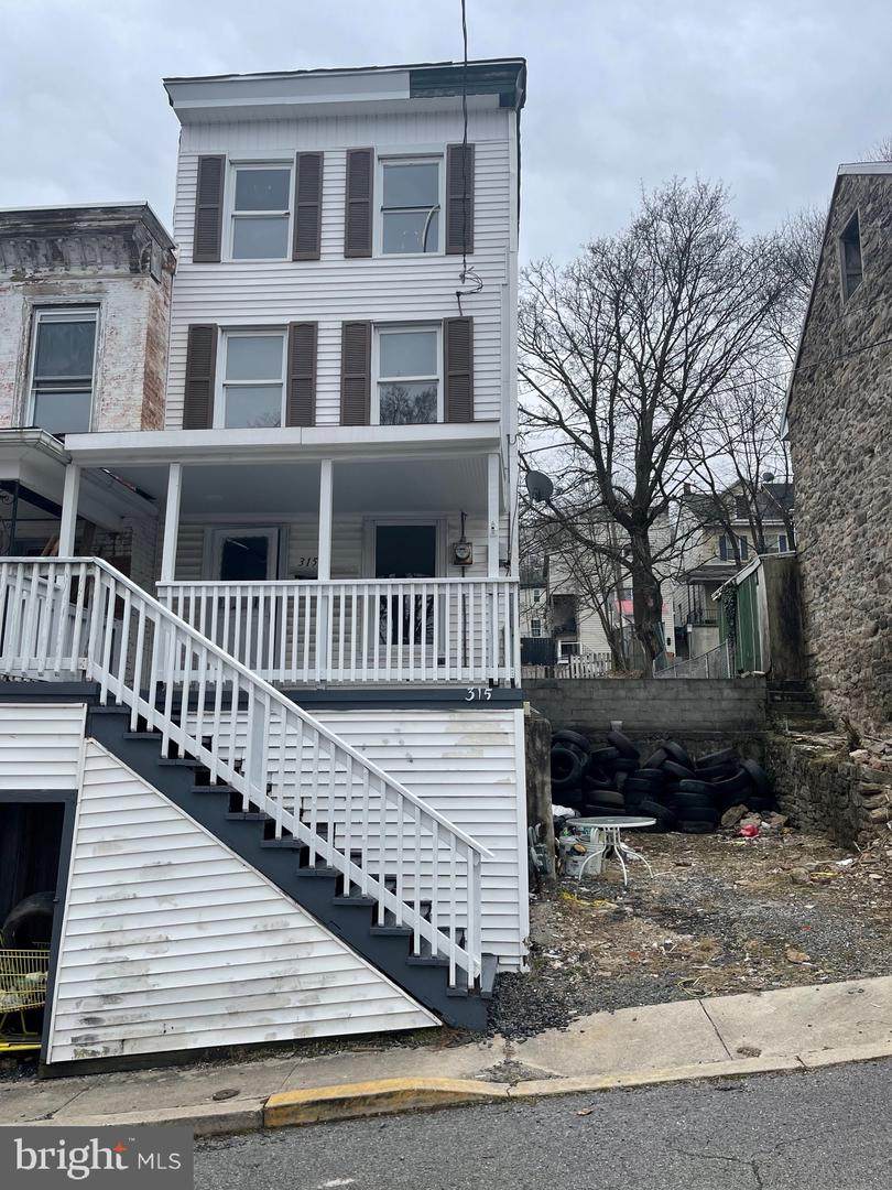 315 Schuylkill Avenue - Photo 1