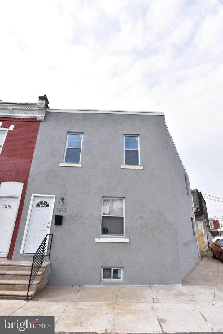 1216 Hanson Street - Photo 1