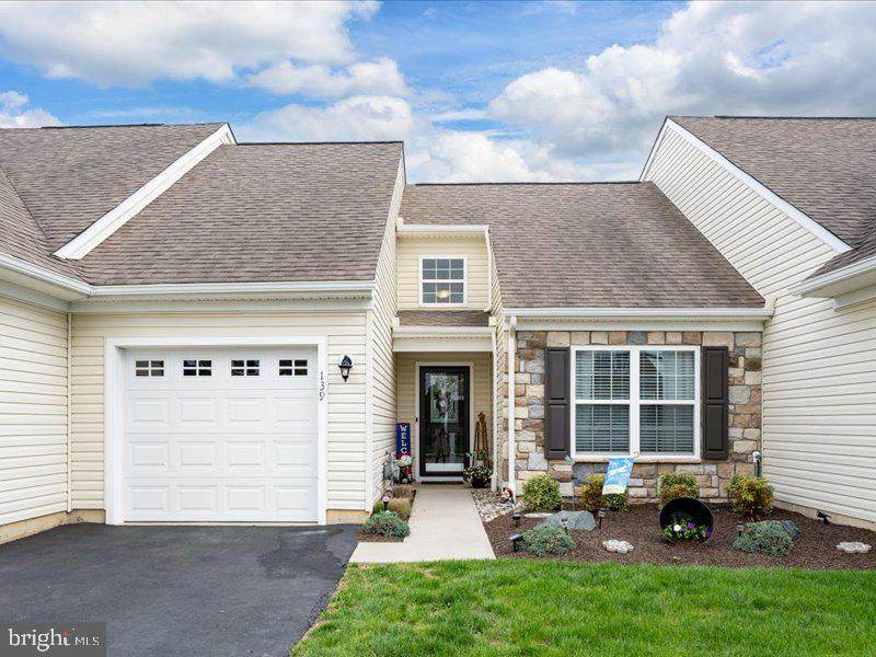 139 Gazebo Lane - Photo 1