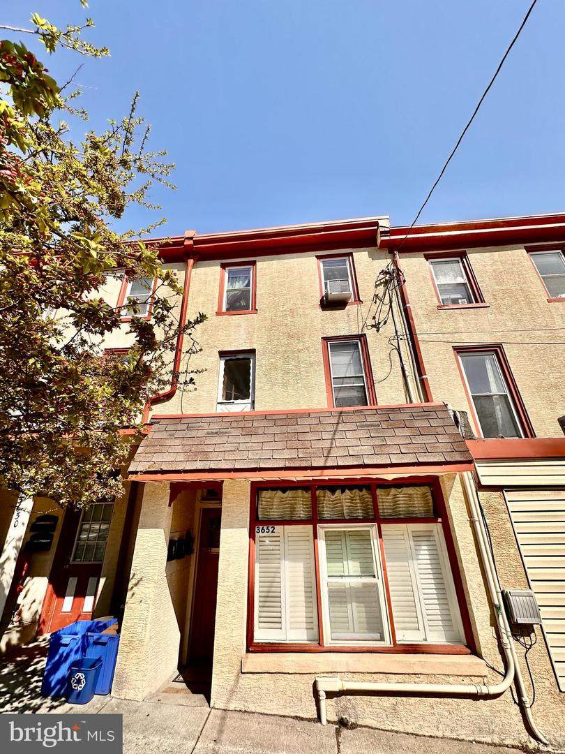 3652 Midvale Avenue - Photo 1